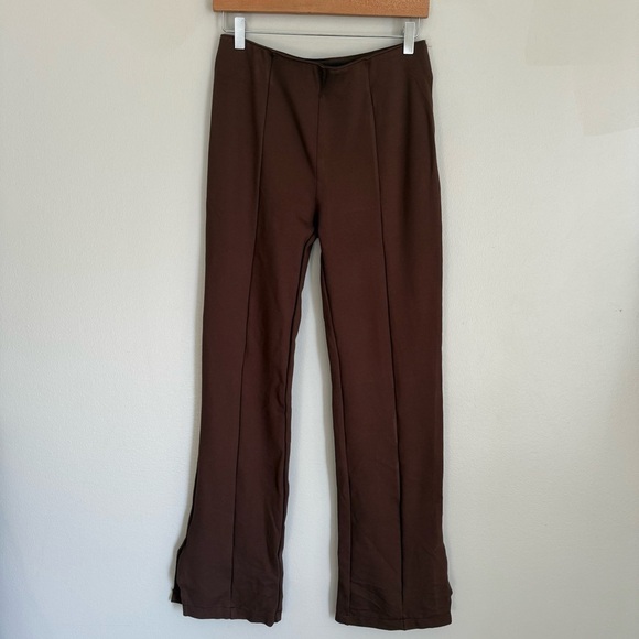 Abercrombie & Fitch split hem Ponte flared pants chocolate brown size large - Picture 2 of 8